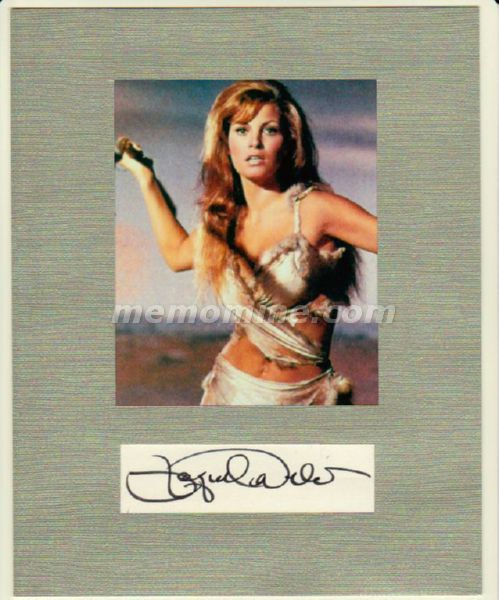 Welch Raquel SEXY CAVE WOMAN Original Hand Signed 8x10 Display - Click Image to Close